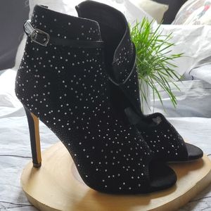 Womens fashion heels/booties